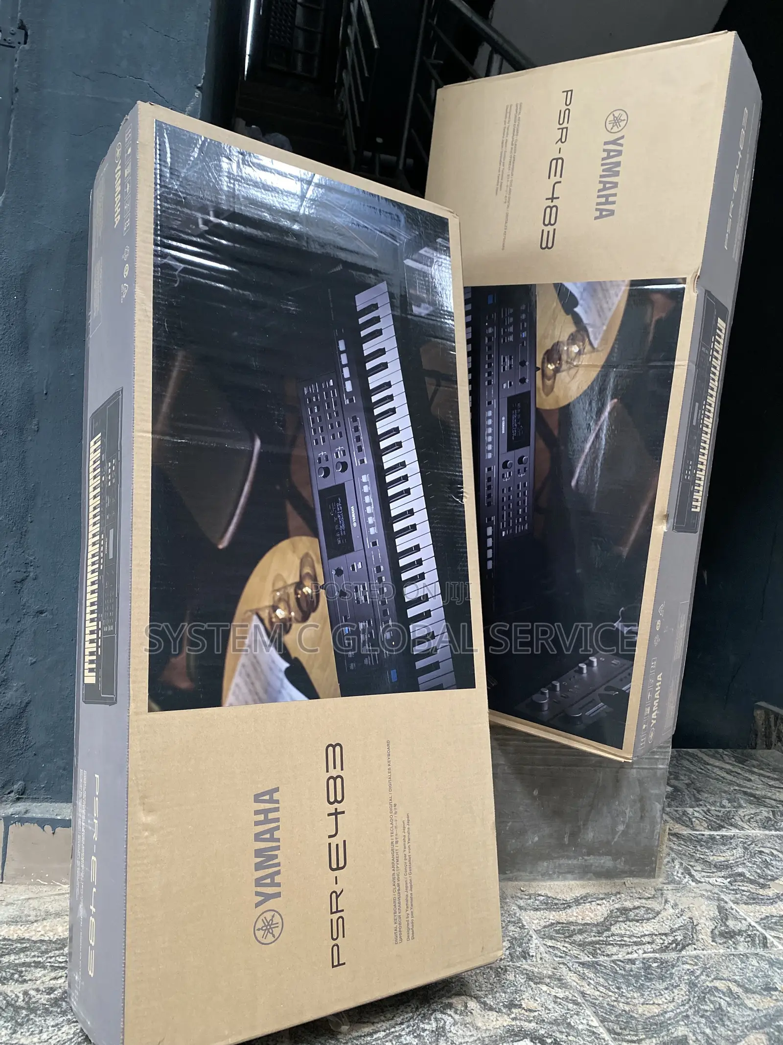 Yamaha Professional Keyboard Psr483