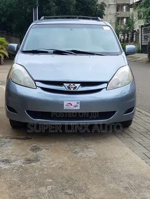 Toyota Sienna 2005 Blue