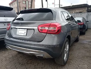 Mercedes-Benz GLA 250 2017 Gray