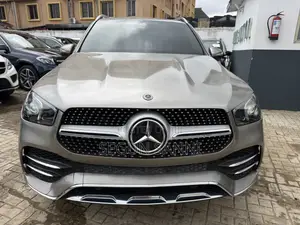 Mercedes-Benz GLE-Class GLE 350e 4MATIC 2022 Gold