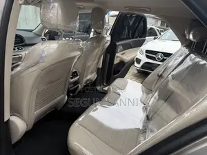 Mercedes-Benz GLE-Class GLE 350e 4MATIC 2022 Gold
