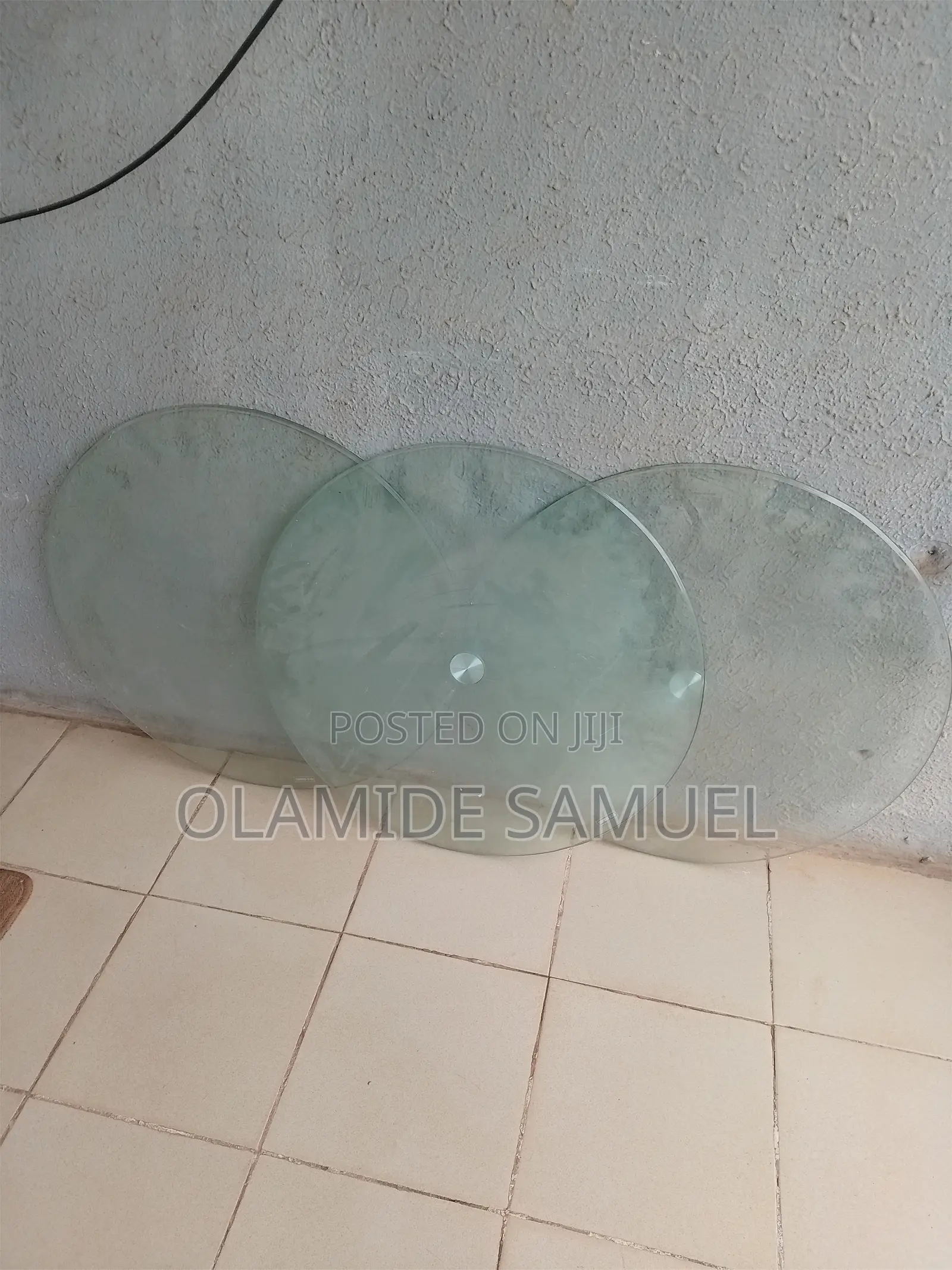 3 Pieces Stool and 1 Piece Centre Table Glass