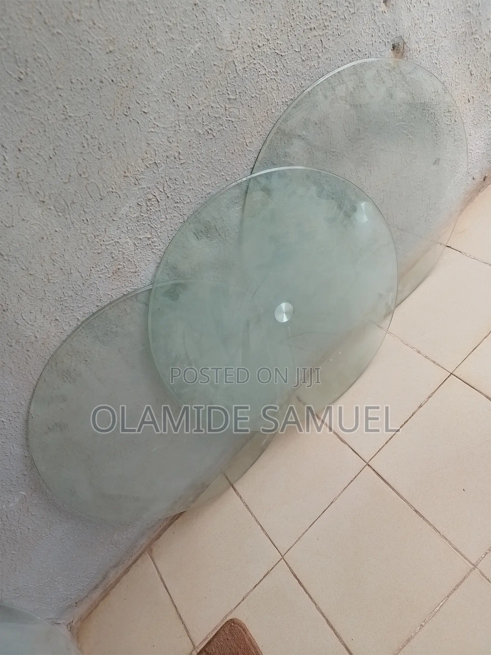 3 Pieces Stool and 1 Piece Centre Table Glass