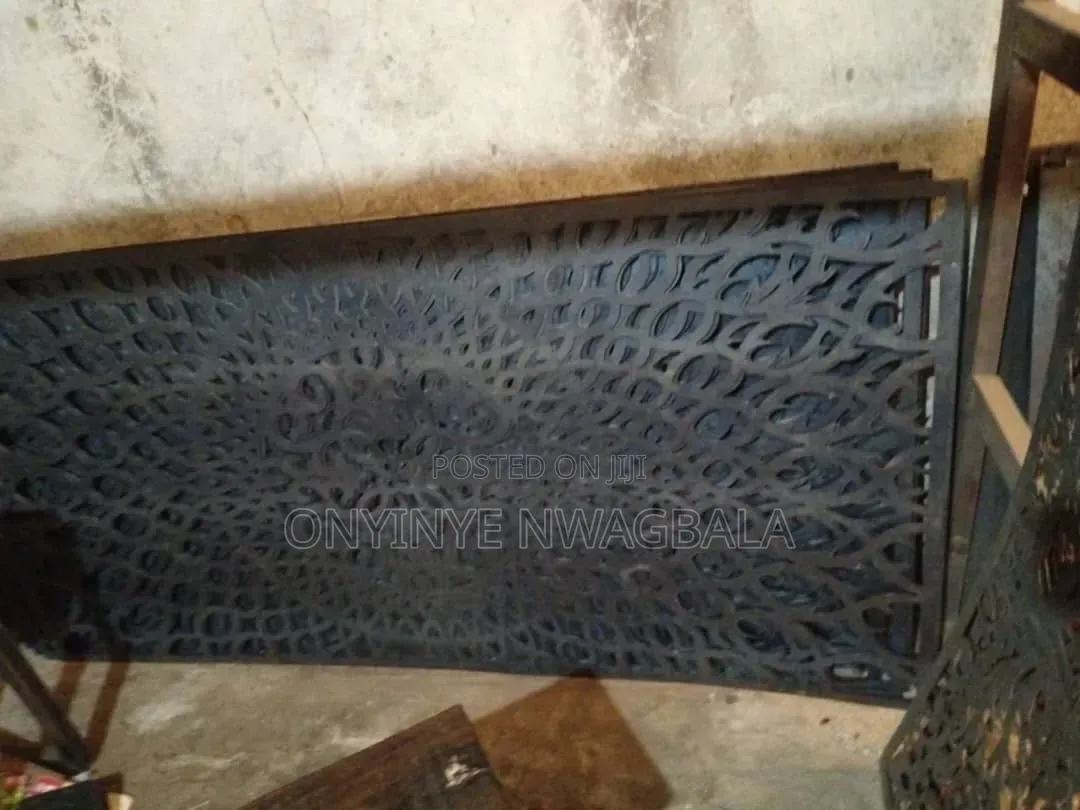 Laser Cut Design Pan