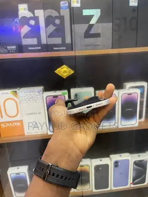 Apple iPhone 16 128 GB White