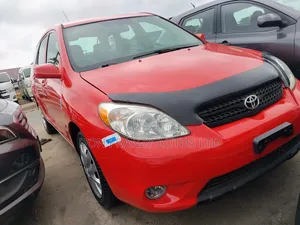 Toyota Matrix Hatchback FWD (1.8L 4cyl 5M) 2007 Red
