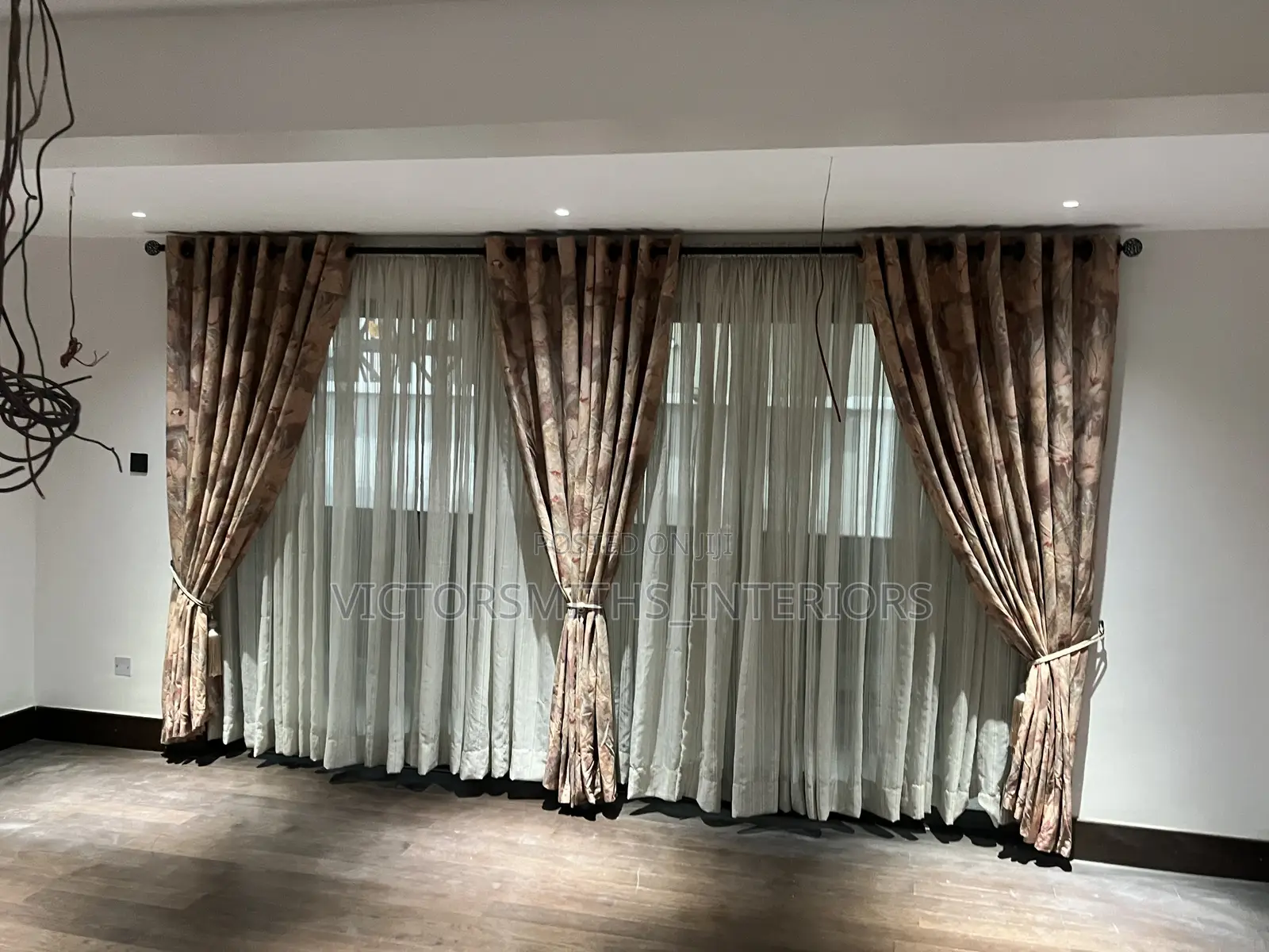 High Quality Automated Curtain Drape