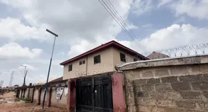 3bdrm Block of Flats in Oshimili South for sale