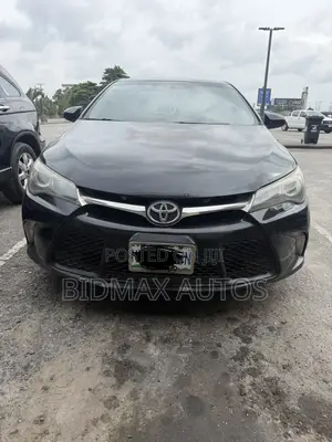 Toyota Camry SE 4dr Sedan (2.5L 4cyl 6A) 2016 Black