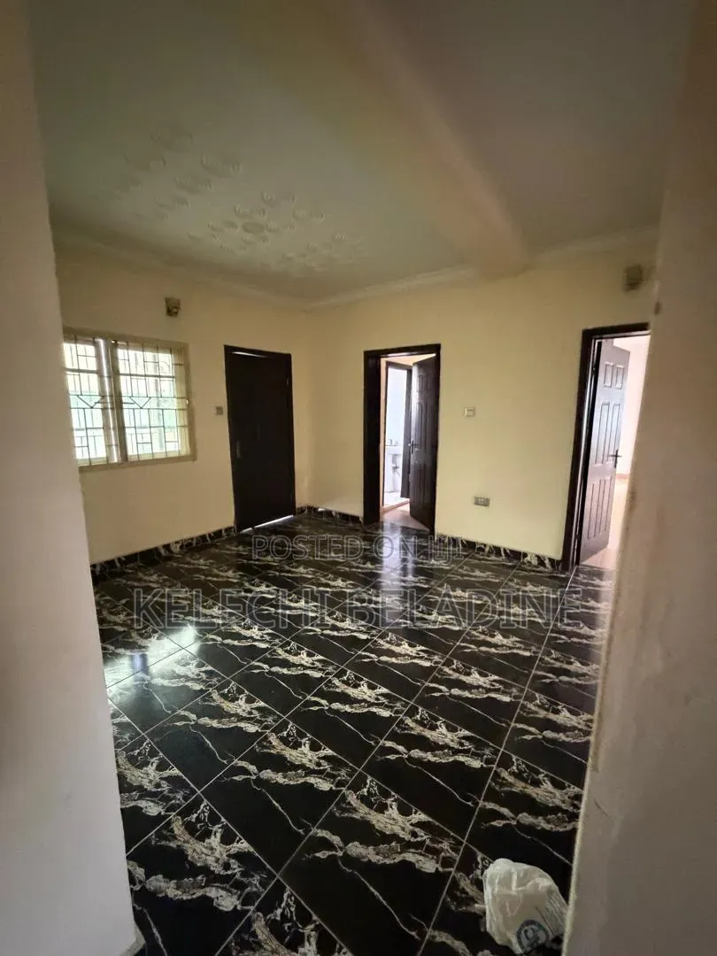 4bdrm Duplex in Ago Palace for rent