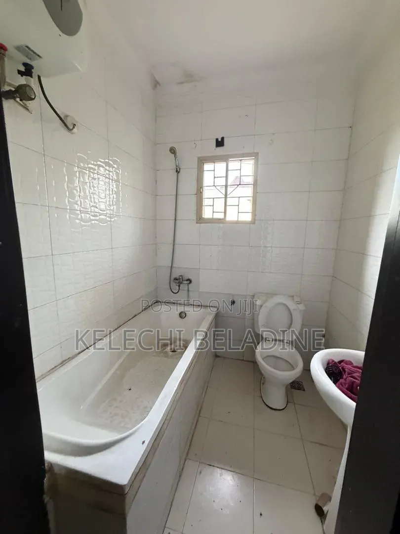 4bdrm Duplex in Ago Palace for rent