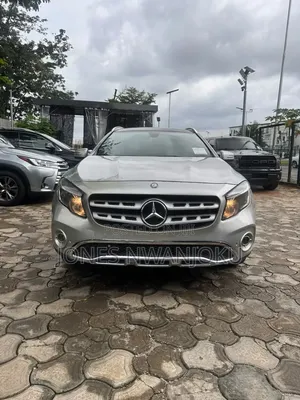 Mercedes-Benz GLA 250 2017 Gray
