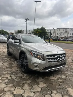 Mercedes-Benz GLA 250 2017 Gray