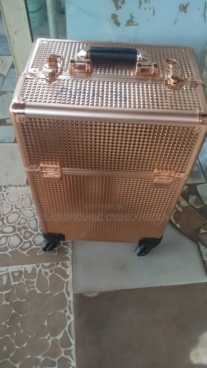 Makeup Box