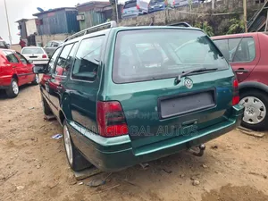 Volkswagen Golf 2002 Green