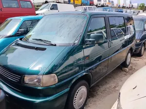 Volkswagen Transporter 2005 Green