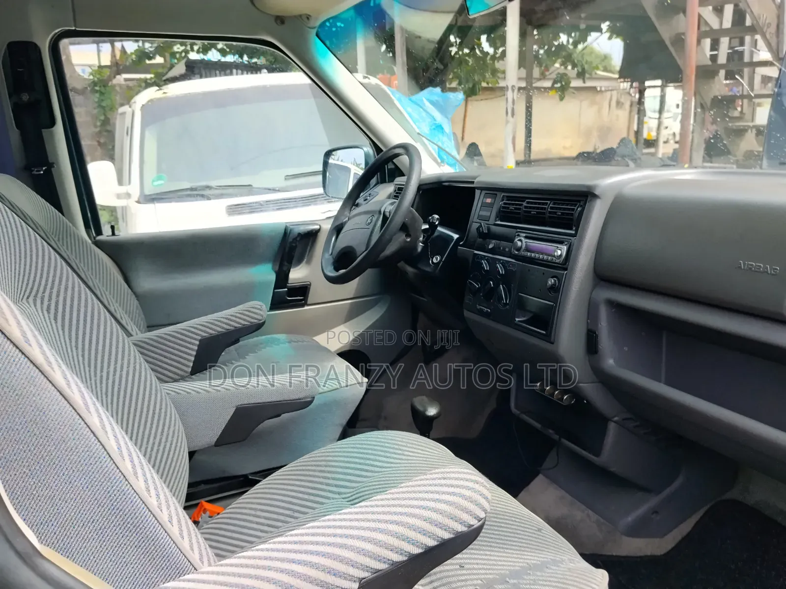 Volkswagen Transporter 2005 Green