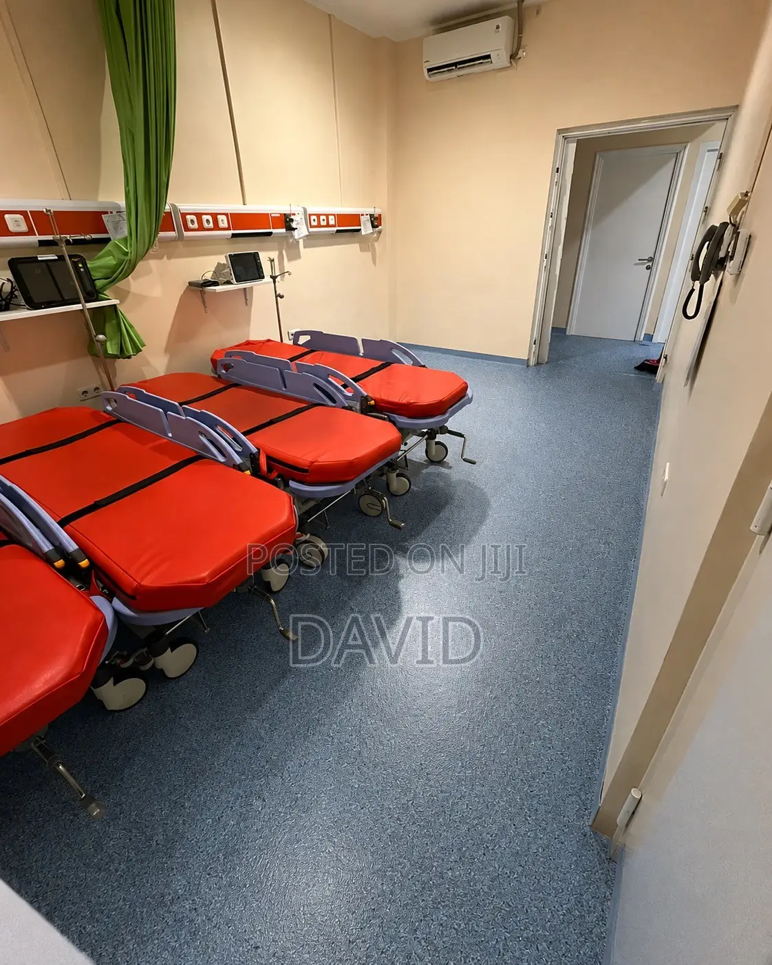 Thick Floor Carpets for Hospitals