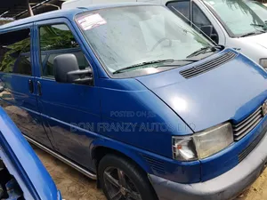 Volkswagen Transporter 2005 Blue