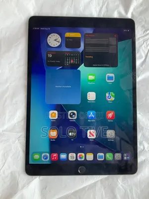 Apple iPad Air 64 GB Gray