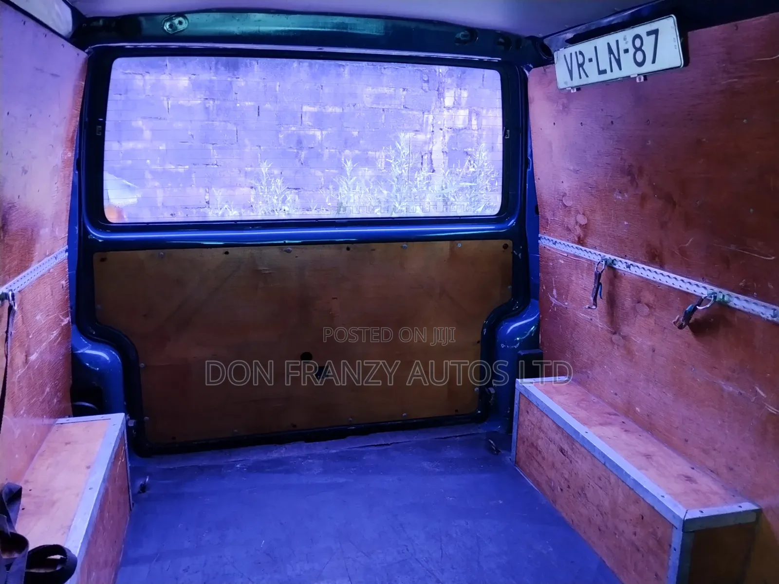 Volkswagen Transporter 2005 Blue