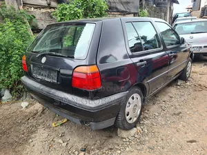 Volkswagen Golf 2002 Black