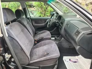 Volkswagen Golf 2002 Black