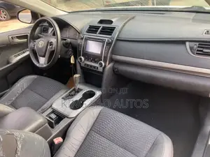 Toyota Camry L 4dr Sedan (2.5L 4cyl 6A) 2014 White