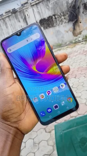 Infinix Hot 9 Play 32 GB