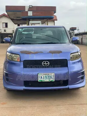 Scion xB 2011 Blue