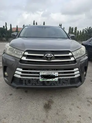 Toyota Highlander Limited 4x2 V6 (3.5L 6cyl 8A) 2017 Gray