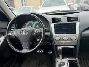 Toyota Camry 2010 Silver