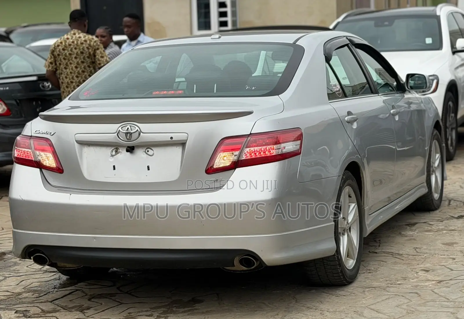 Toyota Camry 2010 Silver