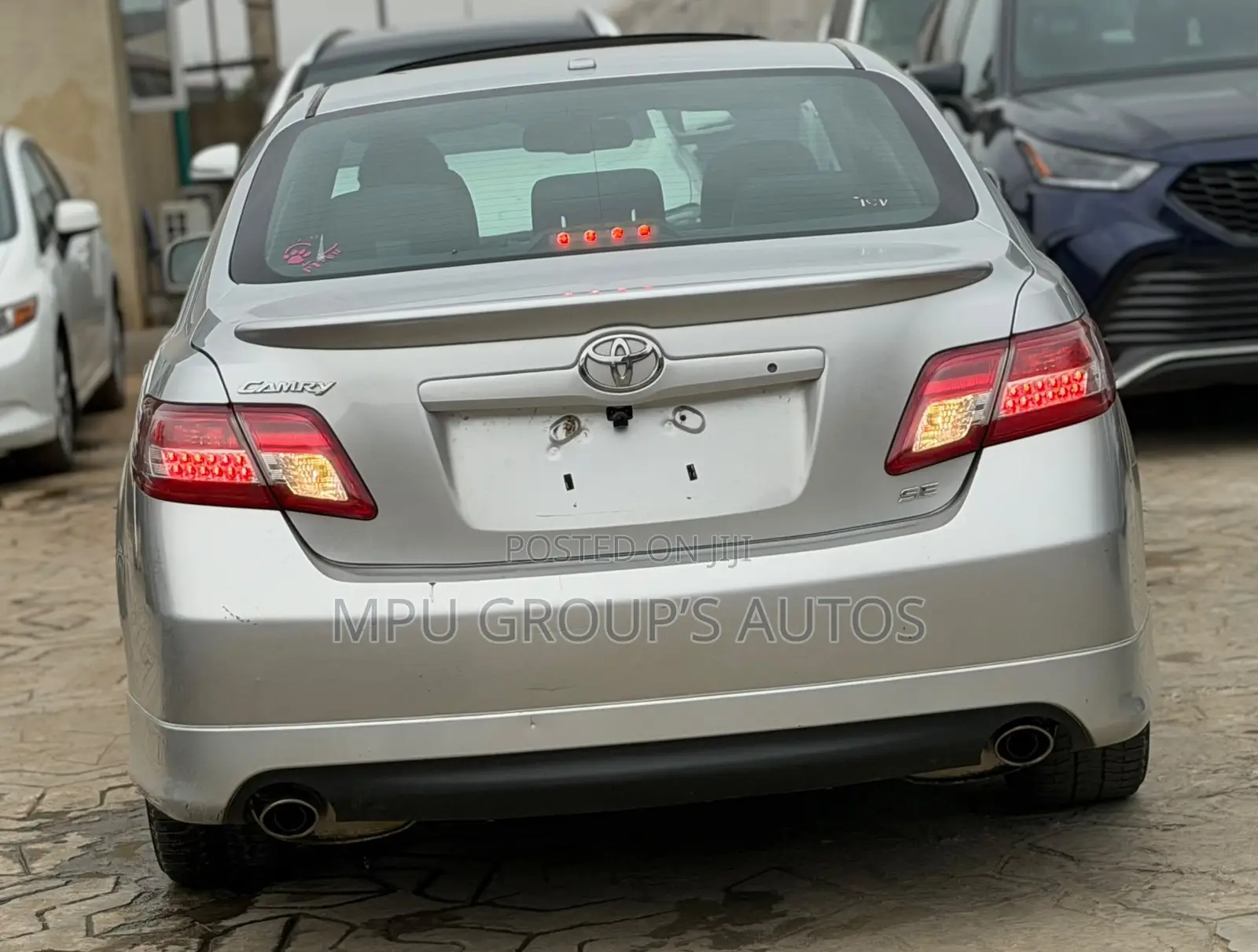 Toyota Camry 2010 Silver