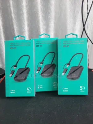 USB 3.0 / USB-C Docking Station Card Reader
