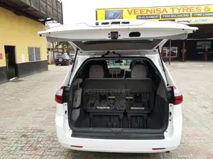 Toyota Sienna 2017 White
