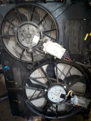 Radiator and Fan for Touareg.
Original Quality Car Part.
Original 100%