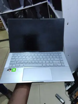 New Laptop Asus ZenBook UX302LG 16GB Intel Core i7 SSD 500GB