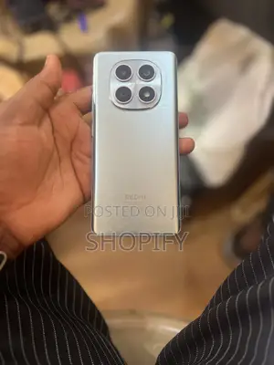 Xiaomi Redmi Note 15 128 GB Red