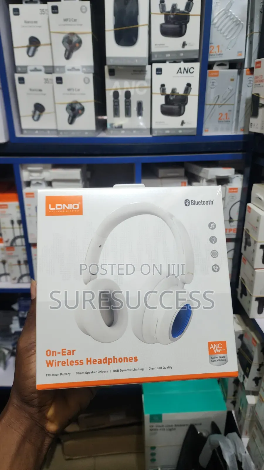 AActive Noise Cancellation Headphone