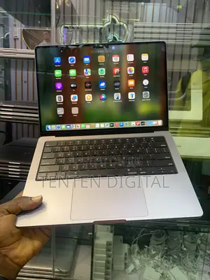 Laptop Apple MacBook Pro 2021 M1 16GB Apple M1 Pro SSD 512GB