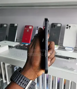 Apple iPhone 16 128 GB Black