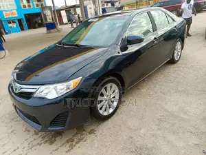 Toyota Camry LE 4dr Sedan (2.5L 4cyl 6A) 2014 Black