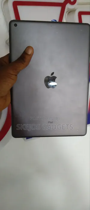 Apple iPad 10.2 (2020) Wi-Fi 32 GB Silver