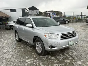 Toyota Highlander 2010 Silver