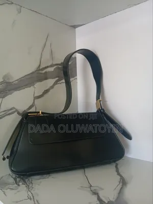 Beautiful Quality Black Bag