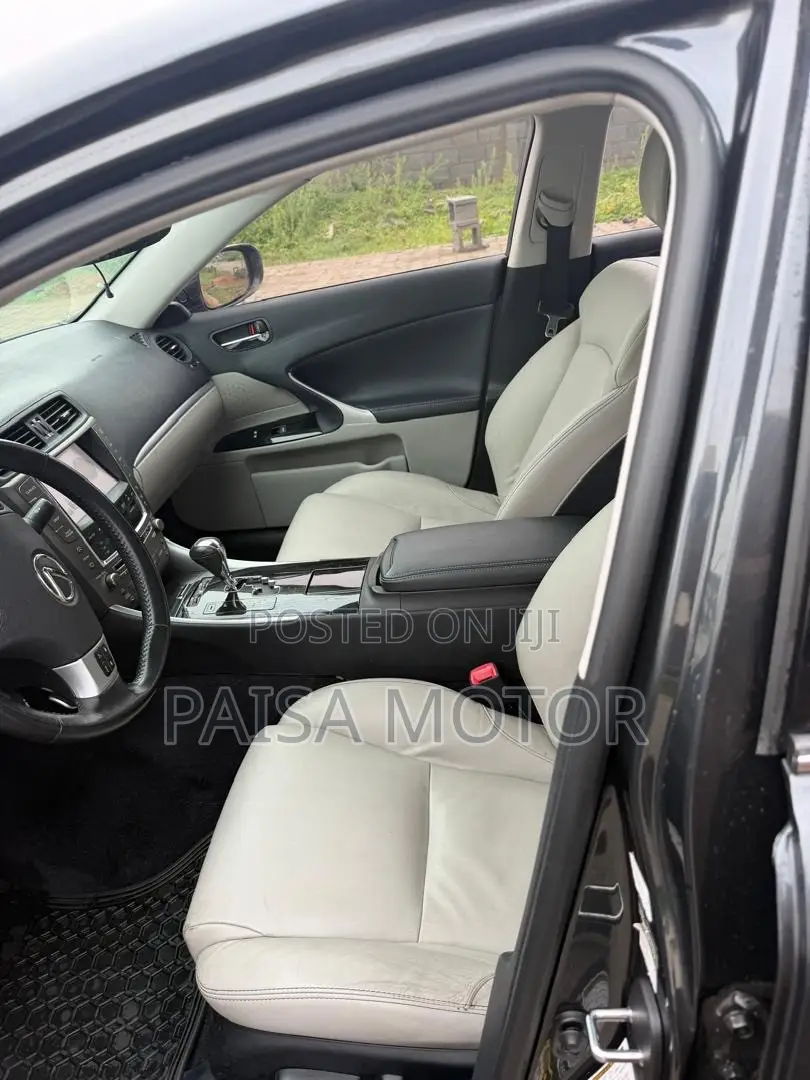 Lexus IS 250 AWD Automatic 2011 Black