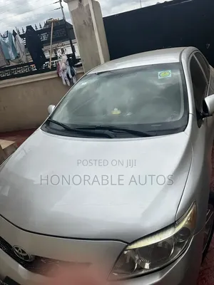 Toyota Corolla 2010 Silver