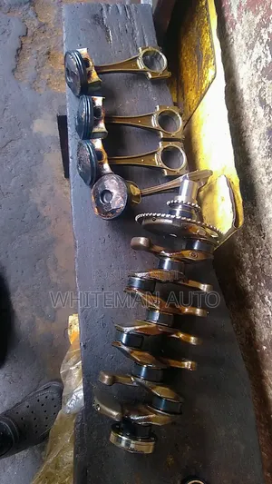 Crankshaft Mazda PE and Oil Pump