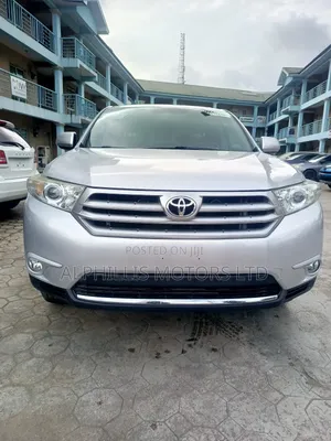 Toyota Highlander 2012 Silver